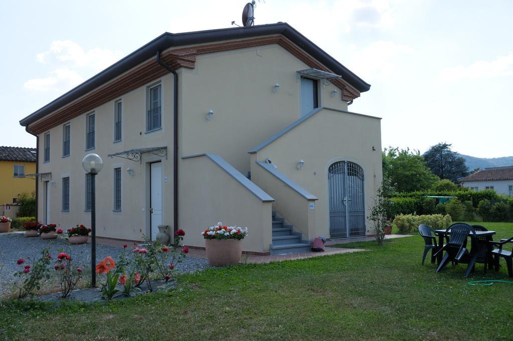 Appartamenti Vacanze Il Nottolini Capannori Esterno foto